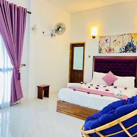 Hotel Heaven Breeze Kandy Esterno foto