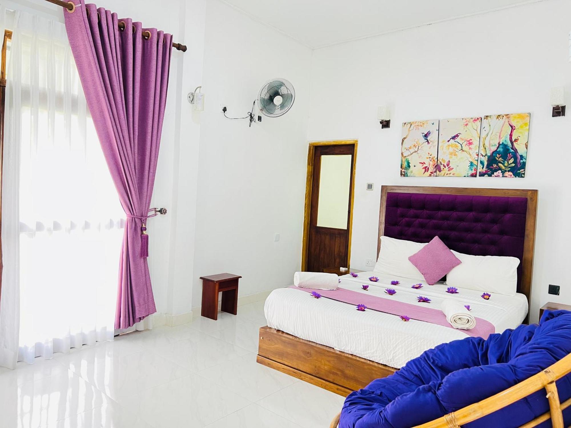 Hotel Heaven Breeze Kandy Esterno foto