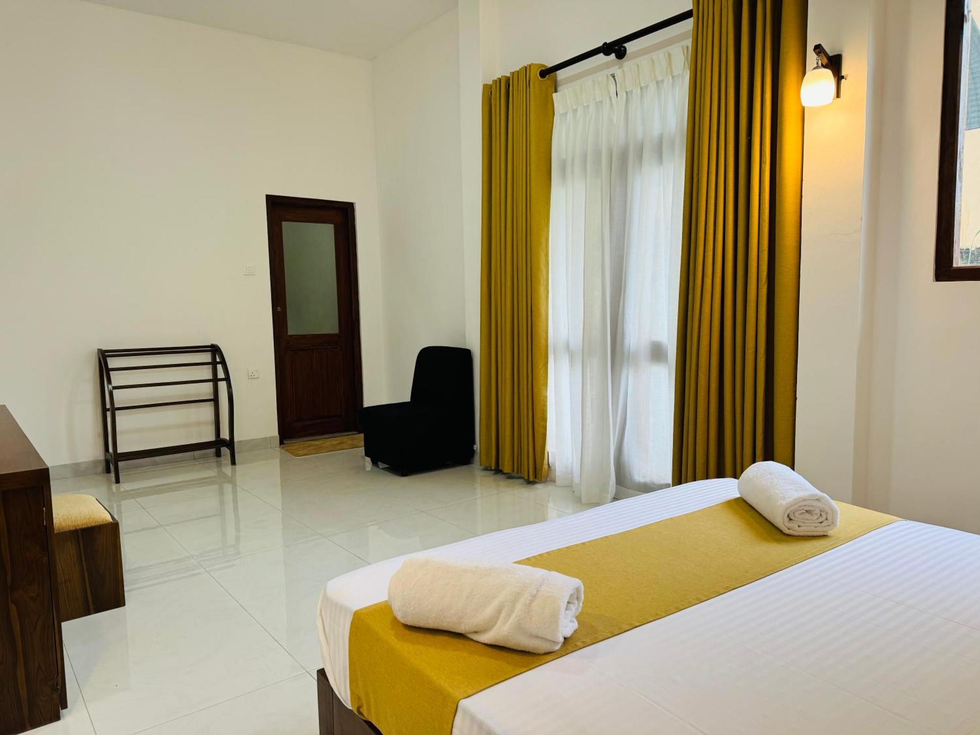 Hotel Heaven Breeze Kandy Esterno foto